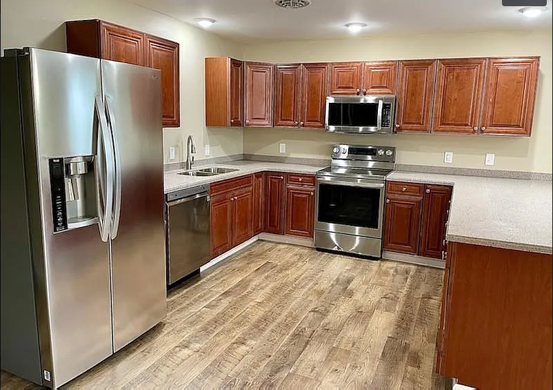 1601 N Mulberry St-102